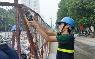 Cận cảnh Hà Nội phá “lô cốt” để giảm ùn tắc