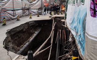 Trung Quốc: Quan đào hầm trái phép, 4 nhà dân sụp hố