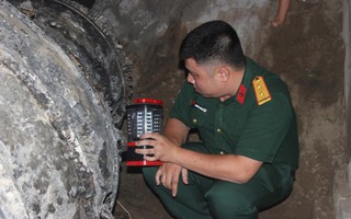 Trục vớt vật thể lạ nghi là đuôi máy bay Su-22