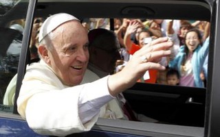 Đức Giáo hoàng Francis: “Tự do ngôn luận có giới hạn”