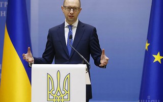 Yatsenyuk: Ukraine đang trong tình trạng chiến tranh với Nga