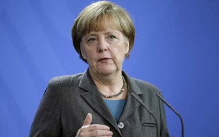 Bà Merkel vẫn bất khả xâm phạm?