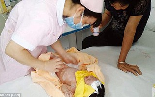 Trung Quốc: Trẻ sơ sinh sống sót sau 8 ngày bị chôn