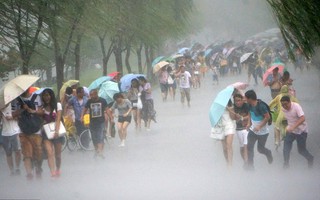 Trung Quốc thấp thỏm chờ siêu bão Soudelor