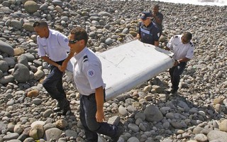 MH370 “nguyên vẹn” dưới đáy biển?