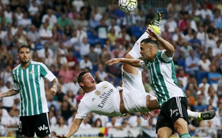 James Rodriguez lập siêu phẩm "ngả bàn đèn", Real Madrid thắng 5 sao
