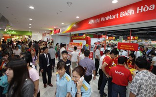 Vingroup đã mở hơn 100 siêu thị và trên 1.600 cửa hàng tiện lợi khắp cả nước