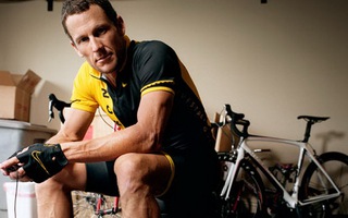 Sử dụng chất kích thích, Lance Armstrong phải bồi thường 10 triệu USD