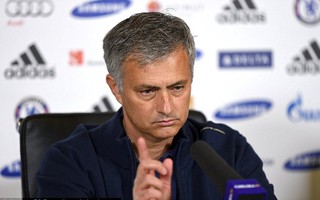 HLV Mourinho bất cần khi bị quên lãng ở giải thưởng HLV xuất sắc tháng