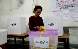 Myanmar: Bà Suu Kyi giành ghế quốc hội cho riêng mình