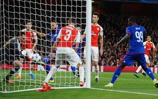 Giới chuyên môn mổ xẻ thất bại của Arsenal và Chelsea