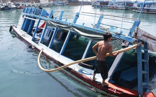 Tàu du lịch phớt lờ an toàn của khách