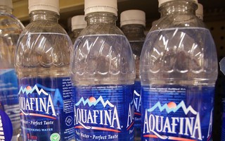 Pepsi thừa nhận Aquafina có nguồn là nước máy