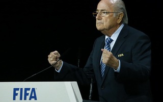 Sepp Blatter tái đắc cử: Chiến thắng không nhân danh công lý