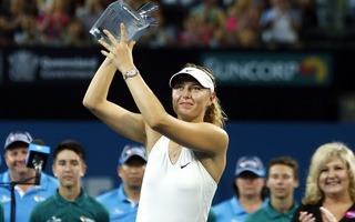 Mỹ nhân đại chiến ở Brisbane, Sharapova lên ngôi vô địch