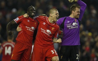 Balotelli "nổ súng", Liverpool hạ Tottenham ở Anfield