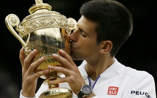 Federer ngậm ngùi, Djokovic lần thứ ba đăng quang ở Wimbledon