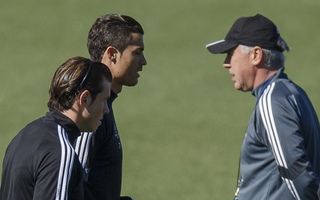 CĐV đòi HLV Ancelotti đổi chiến thuật và “trảm” Bale