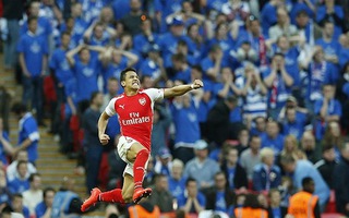 Sanchez đưa Arsenal vào chung kết FA Cup