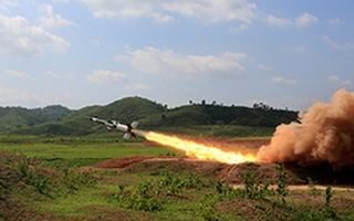 Việt Nam thử thành công tên lửa bắn hạ tên lửa hành trình