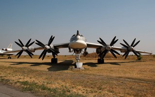 Máy bay ném bom Nga "thăm" Mỹ ngày quốc khánh