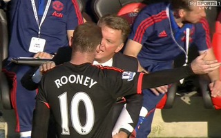 Rooney có nguy cơ mất vị trí trung phong ở Man United