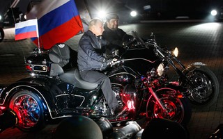 Chính phủ Ba Lan cấm cửa “Sói đêm” Nga