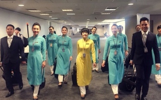 NTK Minh Hạnh lên tiếng về đồng phục mới của tiếp viên Vietnam Airlines