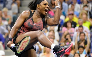 Khởi đầu khó khăn cho Serena và Djokovic