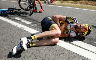 Tai nạn kinh hoàng ở Tour de France 2015