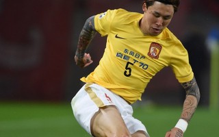 Real Madrid bất ngờ bổ sung trung vệ người Trung Quốc