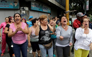 Venezuela: Biểu tình đòi thức ăn gần phủ tổng thống