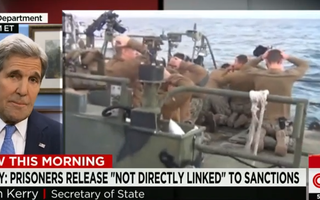 Ông Kerry tức giận vì Iran bắt thủy thủ Mỹ quỳ trên tàu