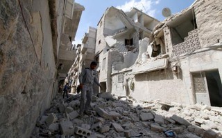 Quân đội Syria tấn công dồn dập vào Aleppo