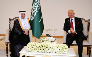 Ả Rập Saudi "biếu không" thủ tướng Malaysia 681 triệu USD