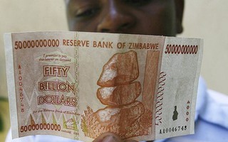 Zimbabwe sắp in "phiên bản USD" riêng