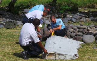 Vụ MH370: Tốn 130 triệu USD cho những mảnh vỡ "giả"?