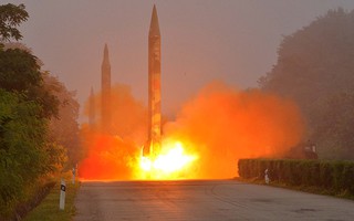 Triều Tiên phóng 3 tên lửa dằn mặt Hàn Quốc