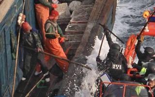 Đụng độ cảnh sát biển Hàn Quốc, 3 ngư dân Trung Quốc thiệt mạng