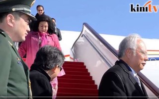 Thủ tướng Malaysia bị “soi” vì cho con riêng thăm Trung Quốc