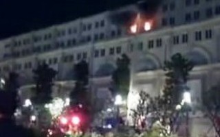 Cháy tại tòa nhà Union Square ở phố đi bộ Nguyễn Huệ