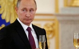 Ông Putin "ra lệnh" rò rỉ email của đảng Dân chủ Mỹ