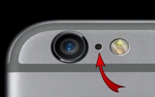 Bí ẩn lỗ đen giữa camera và đèn flash của iPhone