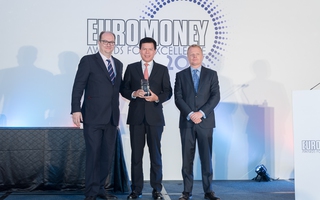 Euromoney tôn vinh Vietcombank