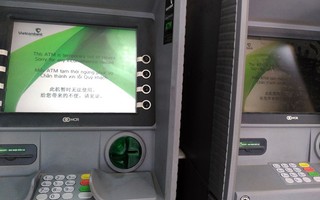 Hàng loạt máy ATM ở Hà Nội "nghỉ Tết" sớm