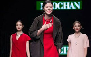 Hàng ngoại tràn vào, thời trang Việt khó chống đỡ