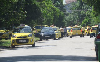 Căng thẳng vụ hàng trăm tài xế taxi ở Phú Quốc bỏ việc, ngừng tài