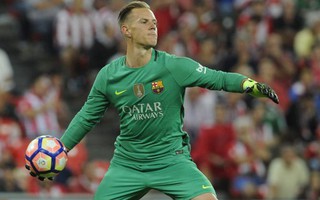 Stegen lập kỷ lục trong ngày bắt chính cho Barca