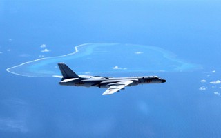 Trung Quốc tung máy bay ném bom hạt nhân "dằn mặt" ông Trump?