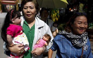 Thái Lan “sốt” búp bê siêu năng lực